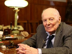 Сегодня украинскому ученому и человеку-легенде Борису Патону исполнился 101 год