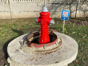 Як у Європі та США: в Мирнограді почали установку більш ефективних пожежних гідрантів