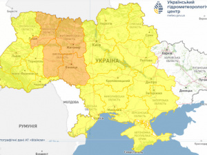 Надскладні погодні умови очікують на українців найближчими днями