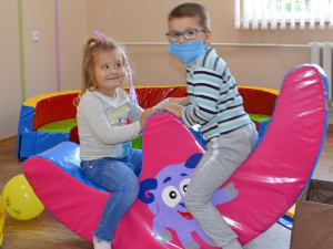 Благодаря проекту «Мой город» от компании «Донецксталь» в Мирноградской ЦГБ появилась детская комната отдыха