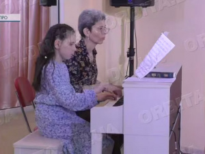 Музика весни: юні піаністи Покровської музичної школи виступили у Дніпрі