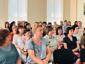 Підготовка до навчального року та укриття. Сергій Добряк зустрівся з освітянами