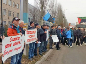 В центре Мирнограда шахтеры перекрыли дороги