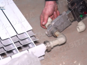 Обслуговують релоковані установи: покровські комунальники поруч з земляками