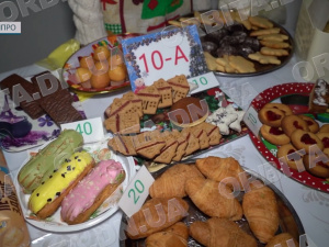 Випічка з теплом для фронту: у Покровському НВК №1 відбувся благодійний ярмарок