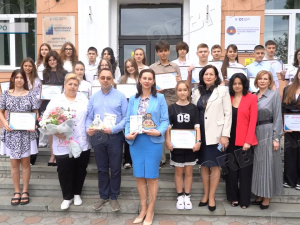 Обдарована молодь Покровської громади отримала відзнаки та грошові сертифікати