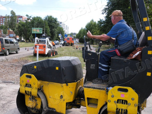 У Покровську вийшов на завершальну стадію перший етап ремонту доріг: що далі