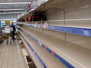 Мережа супермаркетів "АТБ" оголосила про підвищення цін на продукти харчування через коронавірус