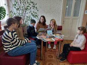 «Книжкові гранти»: Покровська дитяча бібліотека імені Олени Пчілки отримала нові видання