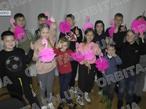 Для добропільської малечі організували творчий захід до Дня дитини