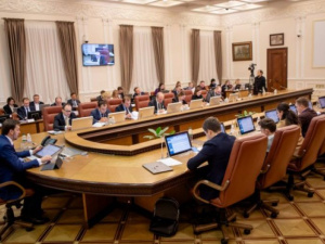 Уряд схвалив законопроект, що дозволить підвищити прожитковий мінімум до 4200 гривень