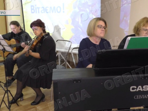 У колі земляків: переселенці з Добропільщини відпочили душею на музичному заході
