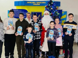 Для дітей соціально незахищених категорій у Покровську провели новорічні ранки