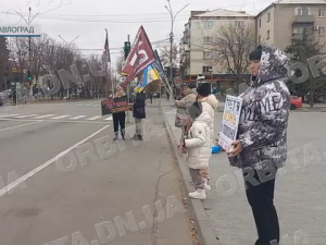 «Free Azov». Українці вийшли на акцію в підтримку військовополонених