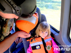 Оголошена примусова евакуація: ще з восьми населених пунктів Донеччини вивезуть дітей