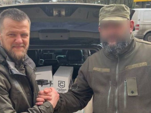 Украинские бойцы получили от «Стального фронта» дроны, старлинки и противогазы