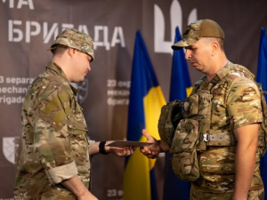 Військовий з Покровська отримав нагороду за знищення ворожої техніки