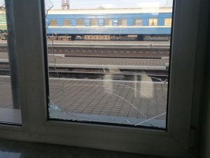 Установлен нарушитель, повредивший имущество ж/д вокзала Покровска