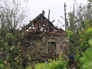 Росіяни вчергове обстріляли приватні будинки у селищі Шевченко