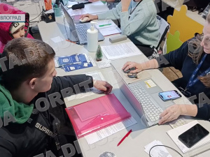 Евакуація рятує життя: зі східної частини Дніпропетровщини масово їдуть люди