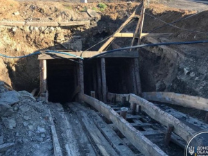 Мешканцям Покровська та Києва повідомлено про підозру у незаконному видобутку вугілля з «копанки» у Гірнику