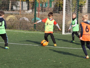 «Давай, играй!» в Покровске: новый футбольный сезон начался с товарищеского турнира