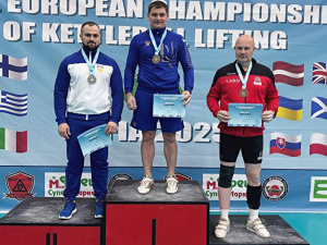 Леон Білицький з Покровської громади здобув 4 медалі чемпіонату Європи з гирьового спорту