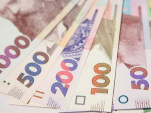 В Украине вступил в силу закон о выплате 8 тысяч гривен предпринимателям