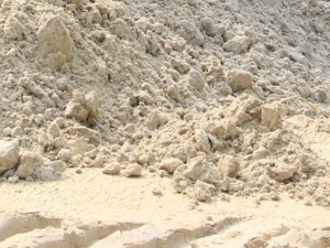 В Доброполье в  песчаном карьере погиб двухлетний ребенок