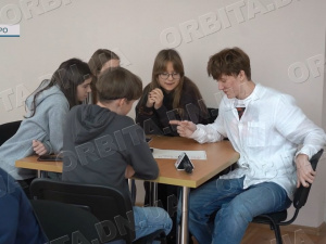 Свято найрозумніших: учні Покровської громади випробували сили в науковому батлі