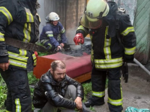 Благодаря бдительности соседа в Покровске спасли мужчину