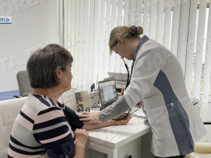 Свої лікарі: Покровський ЦПМСД допомагає землякам в евакуації