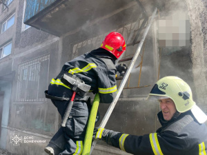 У Мирнограді на пожежі в 5-поверхівці виявили загиблу людину