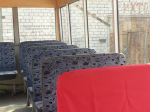 В покровских маршрутках появились сидения с красными чехлами. Для кого они?