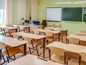 Школы Покровской громады переходят на дистанционное обучение