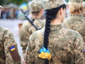 Міноборони пропонує зробити військовий облік жінок добровільним