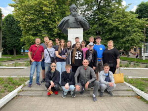 «Пліч-о-пліч»: покровські школярі познайомились з Шептицькою громадою