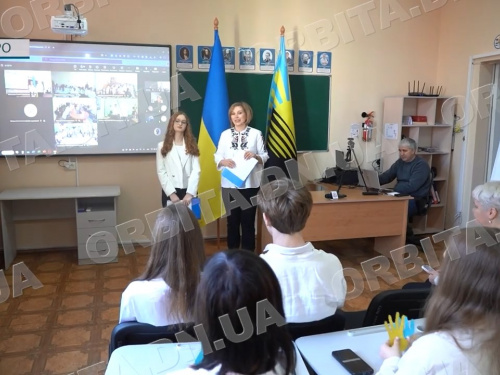 Цифровий ланцюг єдності: покровчани організували міжрегіональний телеміст
