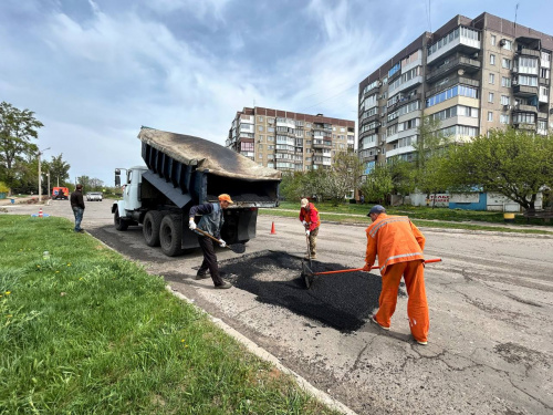 У Покровську розпочався гарантійний ремонт доріг