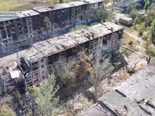 Життя в підвалах: евакуація з Мирнограда, де залишається ще 2000 людей, неможлива