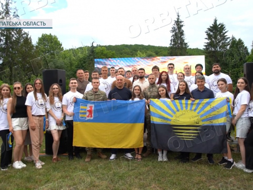 Схід і Захід разом: молодь Донеччини та Закарпаття об’єдналася заради майбутнього України