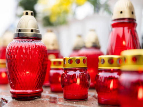 Чотири роки війни: Покровська громада вшановує героїв та молиться за мир