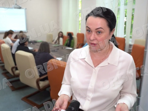 Не лише цифри: бухгалтери Покровського відділу освіти опановують ШІ та нові сервіси
