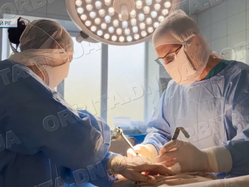 Релоковані, але незламні: покровські медзаклади розвиваються в різних куточках України