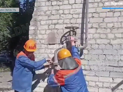Під обстрілами, але з газом: як працює «Донецькоблгаз» на прифронтовій Донеччині