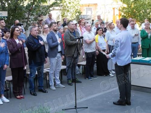 Покровська і Маріупольська громади відкрили в Дніпрі Центр життєстійкості