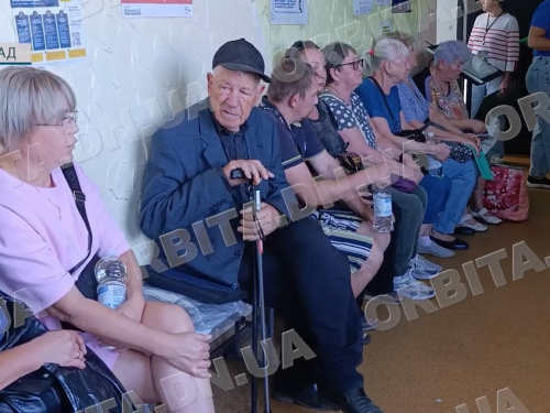 Евакуація не припиняється: Павлоградський транзитний центр прийняв 3400 людей у серпні