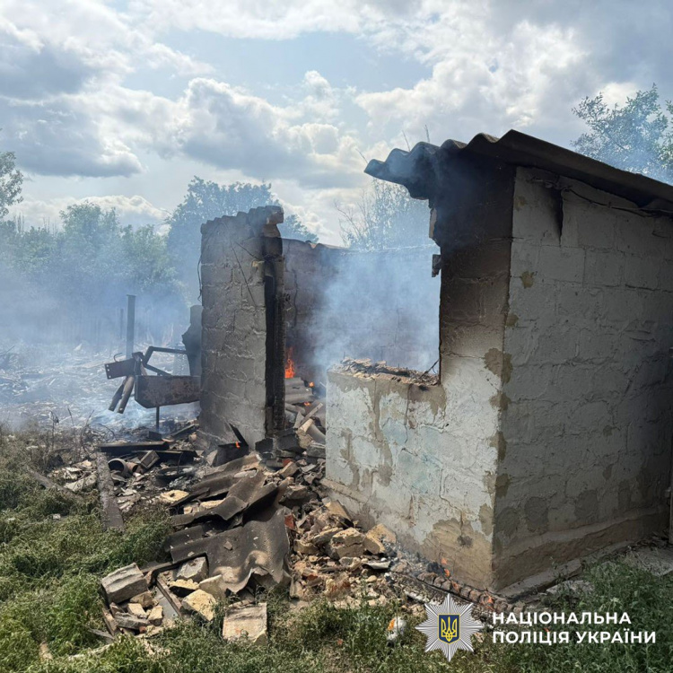 15 населених пунктів Донеччини обстріляв ворог 13 червня, є жертви