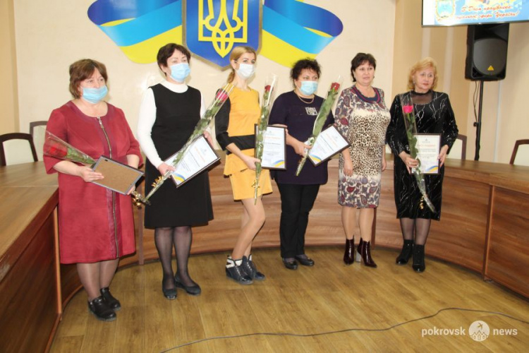 В преддверии профессионального праздника в Покровске чествовали социальных работников