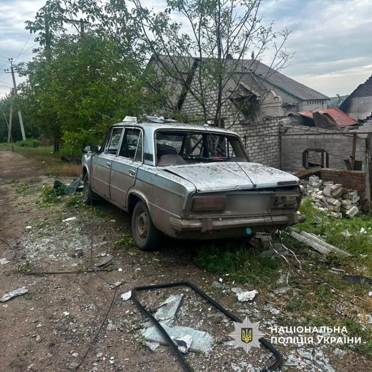 Дві людини загинули, ще три поранені внаслідок атак росії на Донеччину 18 травня
